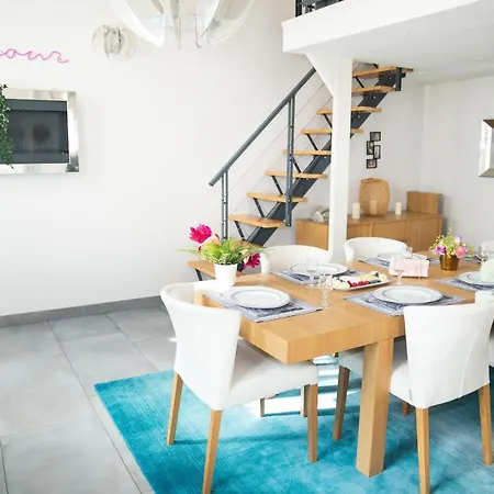 Loft En Plein Coeur Du Marais Dans Un Particulier Paris